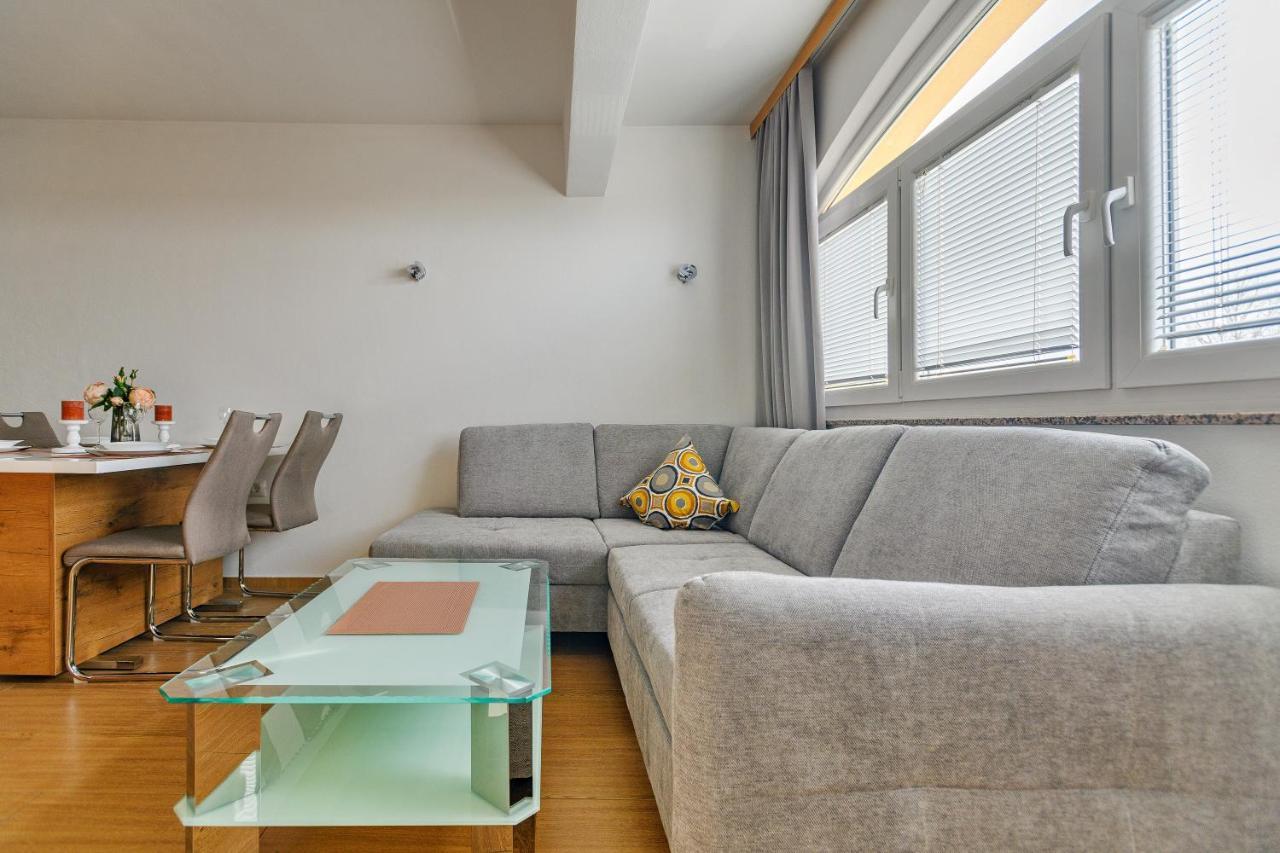 Comfort Apartments In Peaceful Area Zadar - With Garden ภายนอก รูปภาพ