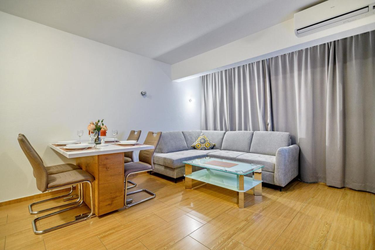 Comfort Apartments In Peaceful Area Zadar - With Garden ภายนอก รูปภาพ
