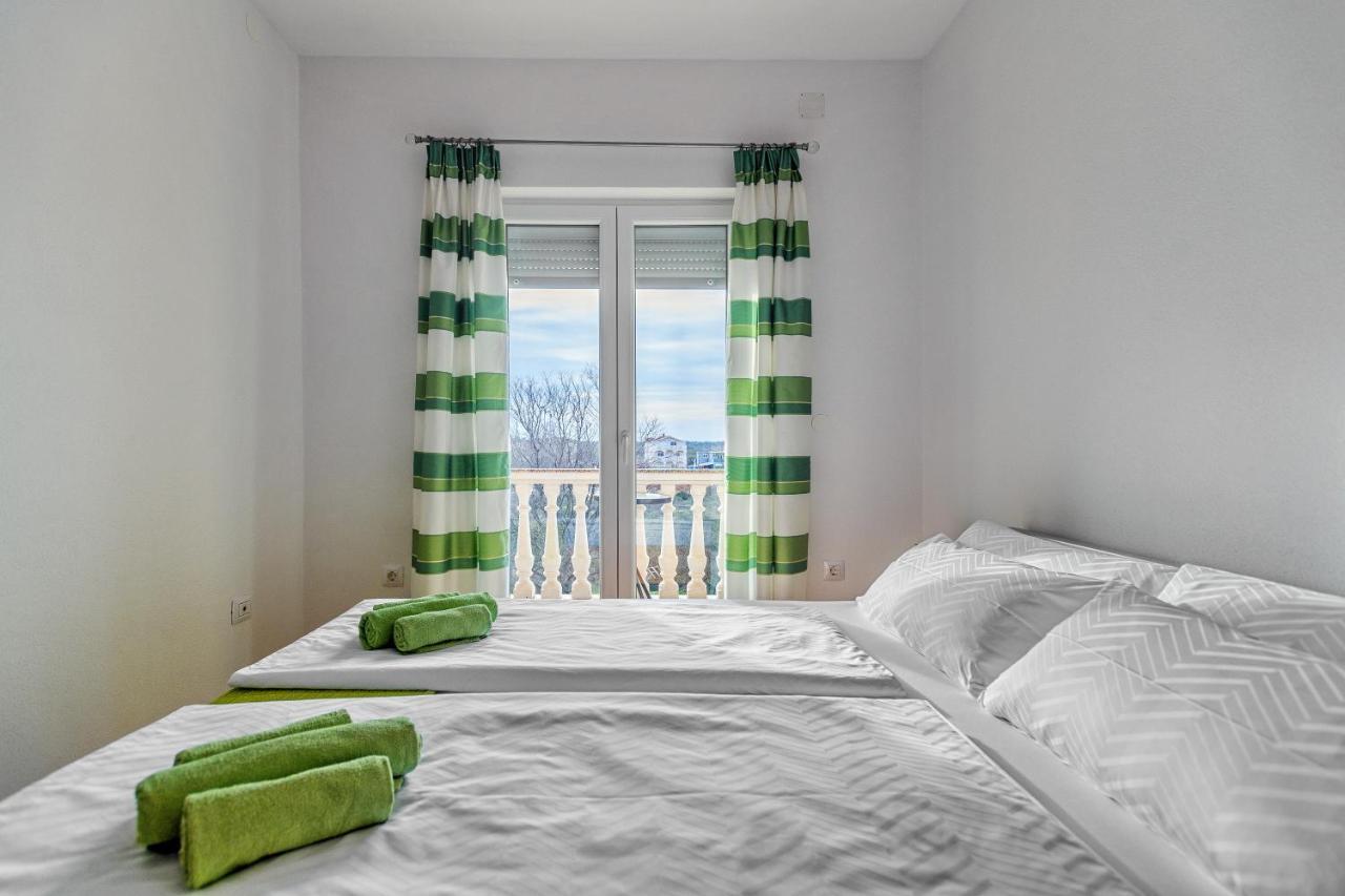 Comfort Apartments In Peaceful Area Zadar - With Garden ภายนอก รูปภาพ