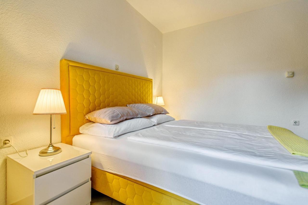 Comfort Apartments In Peaceful Area Zadar - With Garden ภายนอก รูปภาพ