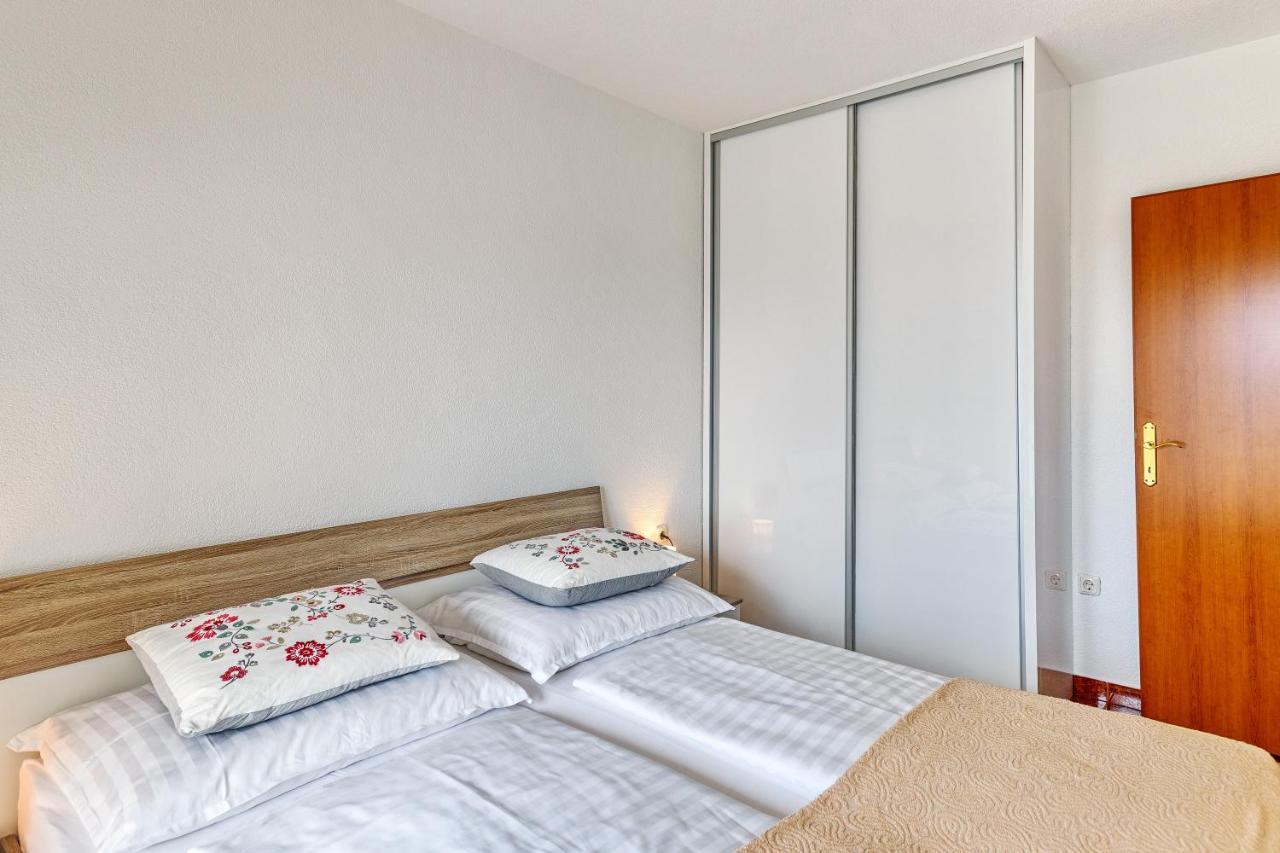 Comfort Apartments In Peaceful Area Zadar - With Garden ภายนอก รูปภาพ
