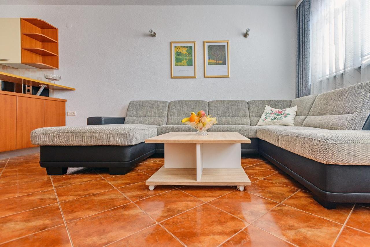 Comfort Apartments In Peaceful Area Zadar - With Garden ภายนอก รูปภาพ